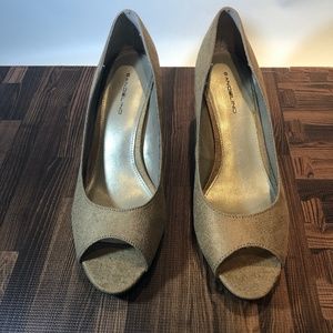 Bandolino: Mylah 5 Wet Sands/Linen 10M